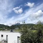 Mit Hallenbad Und Sauna In Seefeld
