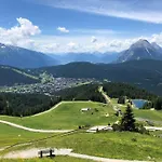 Lägenhet Mit Hallenbad Und Sauna In Seefeld