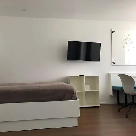 Mit Hallenbad Und Sauna In Seefeld