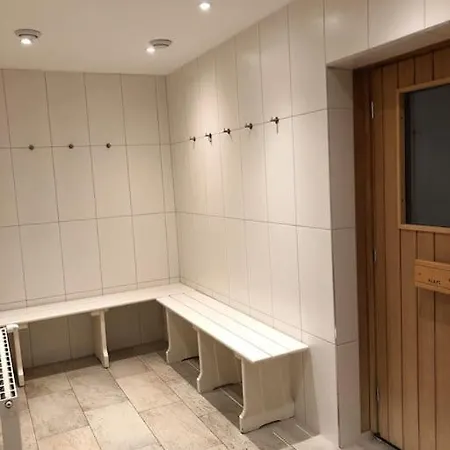 アパート Mit Hallenbad Und Sauna In Seefeld