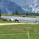 Mit Hallenbad Und Sauna In Seefeld Lägenhet *
