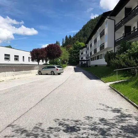 Mit Hallenbad Und Sauna In Seefeld Lägenhet *